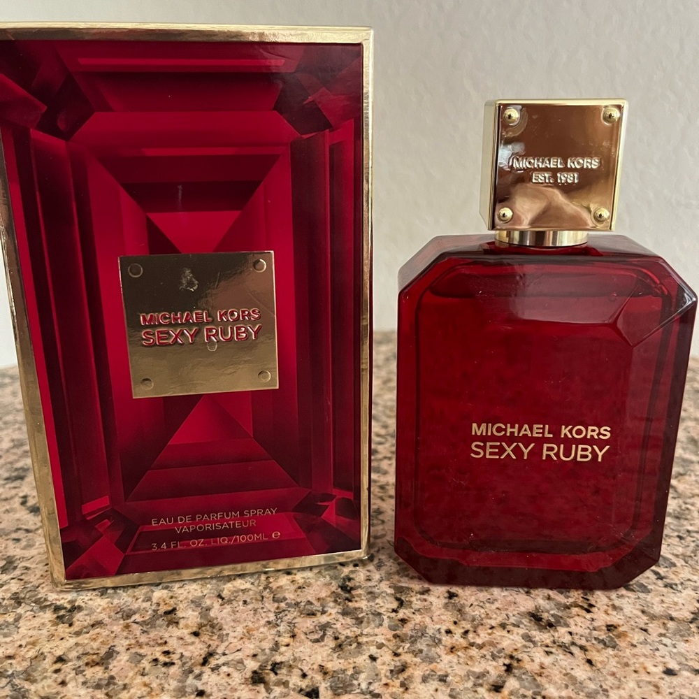 Michael Kors Sexy Ruby Eau de Parfum - Rich Red 3.4oz